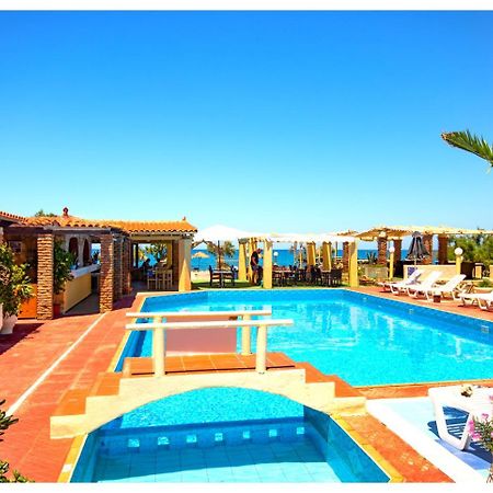 Stavros Villas&Apartments Gerani  エクステリア 写真