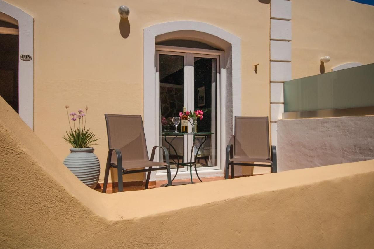Stavros Villas&Apartments Gerani  エクステリア 写真