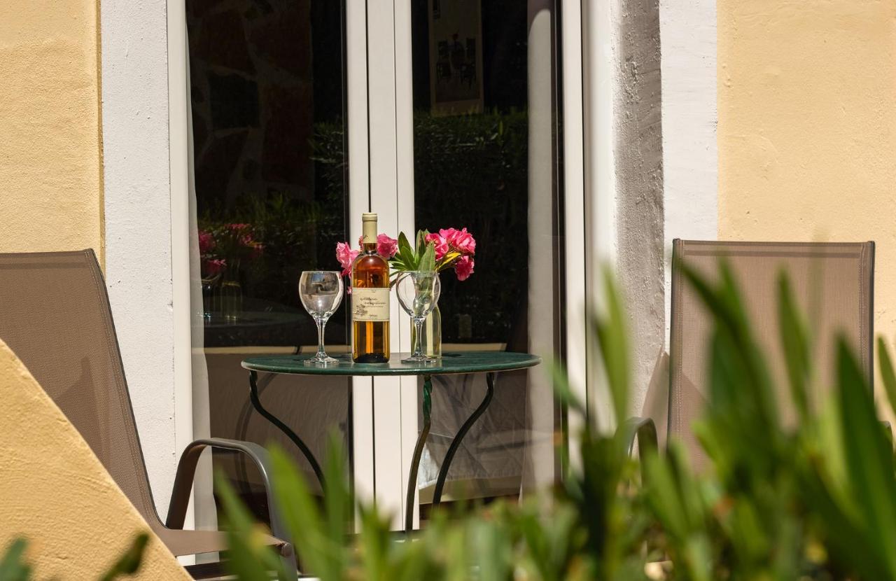 Stavros Villas&Apartments Gerani  エクステリア 写真