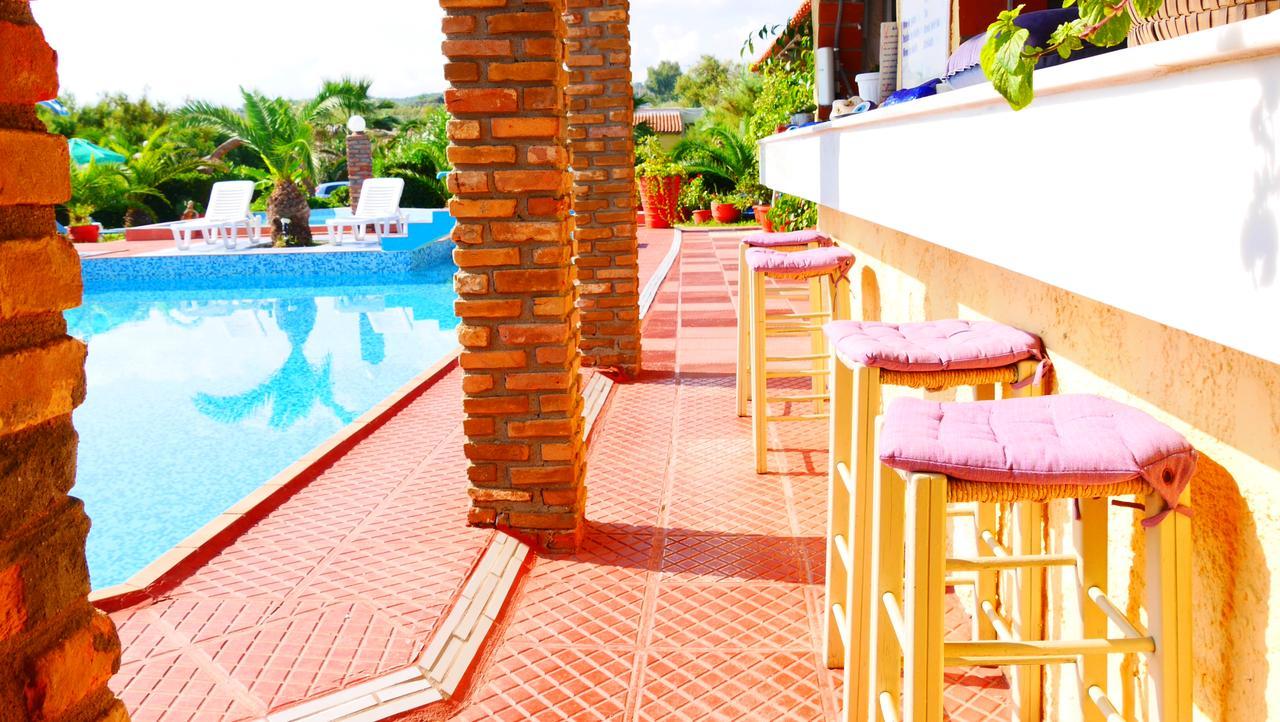Stavros Villas&Apartments Gerani  エクステリア 写真