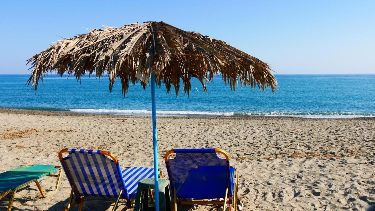 Stavros Villas&Apartments Gerani  エクステリア 写真