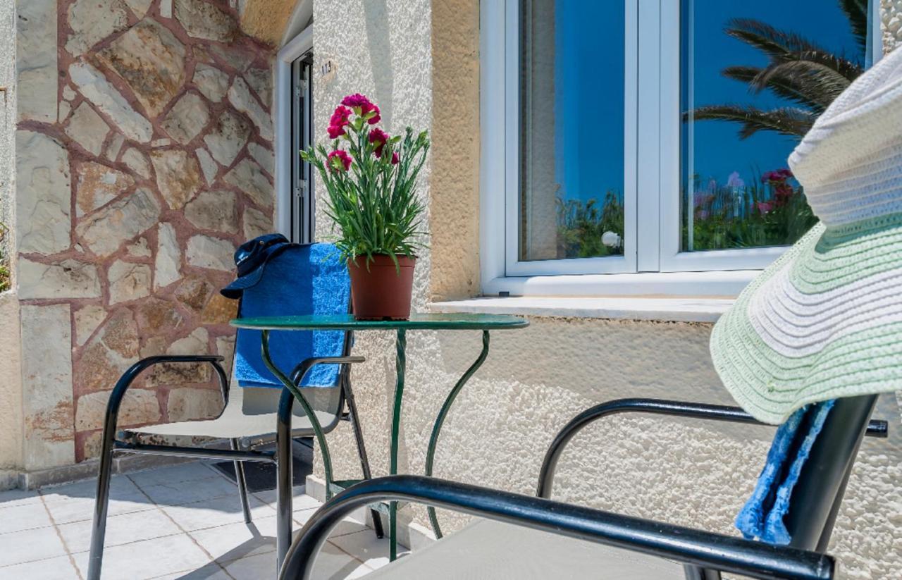 Stavros Villas&Apartments Gerani  エクステリア 写真